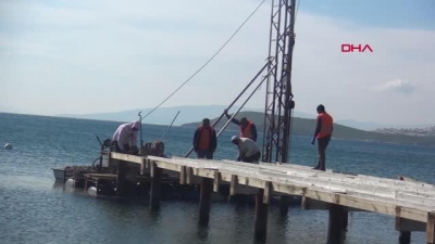 BODRUM BELEDİYE BAŞKANI ARAS'IN AHŞAP İSKELESİ YIKILDI